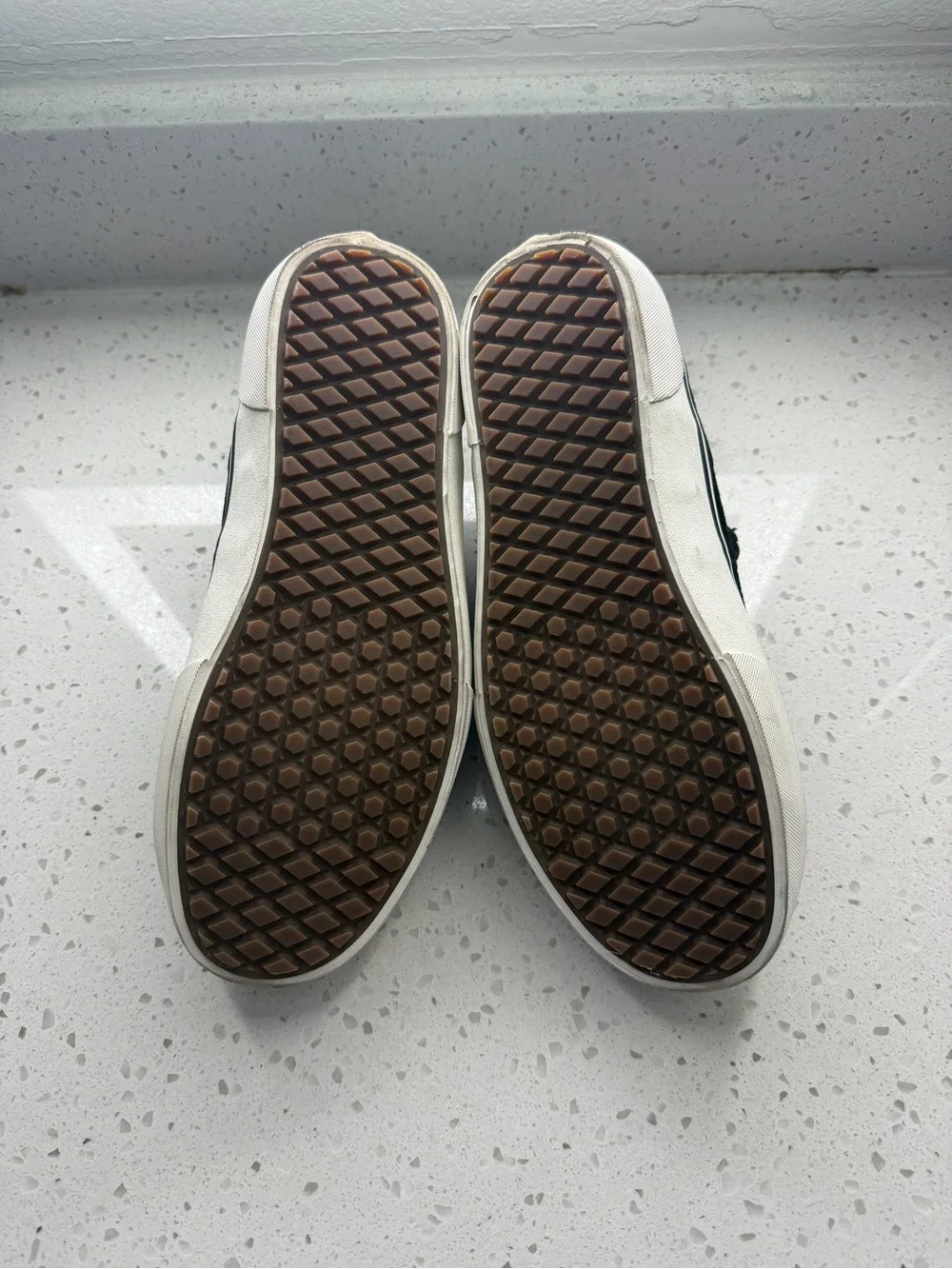 NEW Vans Black Suede High-Top Slip-Ons – Men’s Size 10 (Box Included)